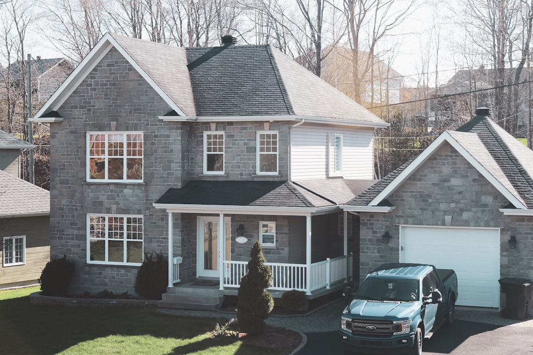 Een bijzonder huis en de bekendheid van Enzo Knol in Soesterberg